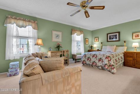 25 Steeple Chase Court Tinton Falls NJ 07724