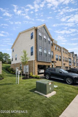 2 Valiant Court Middletown NJ 07748