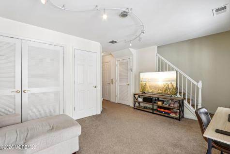 14 W Aspen Way Matawan NJ 07747