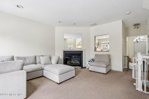 14 W Aspen Way Matawan NJ 07747