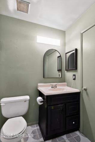 804 Ivy Court Jackson NJ 08527