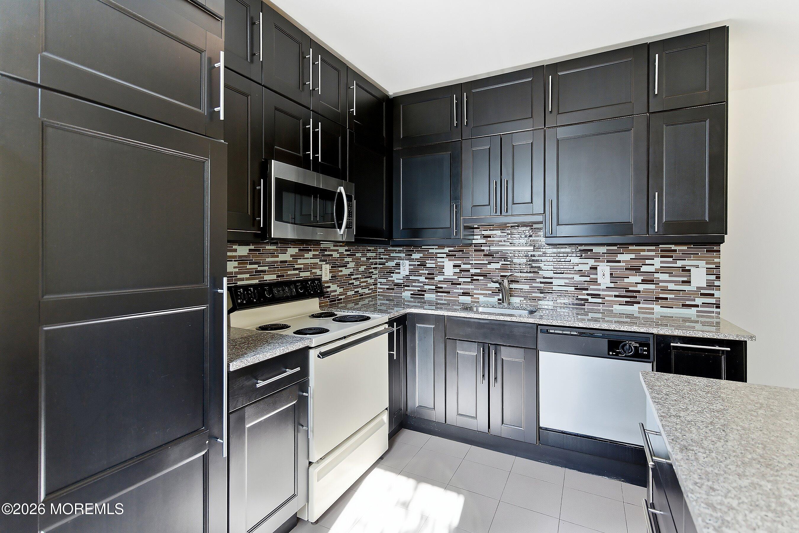 39-45 Bruen Street Newark NJ 07105