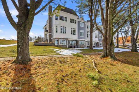 124 Eagle Way Eatontown NJ 07724
