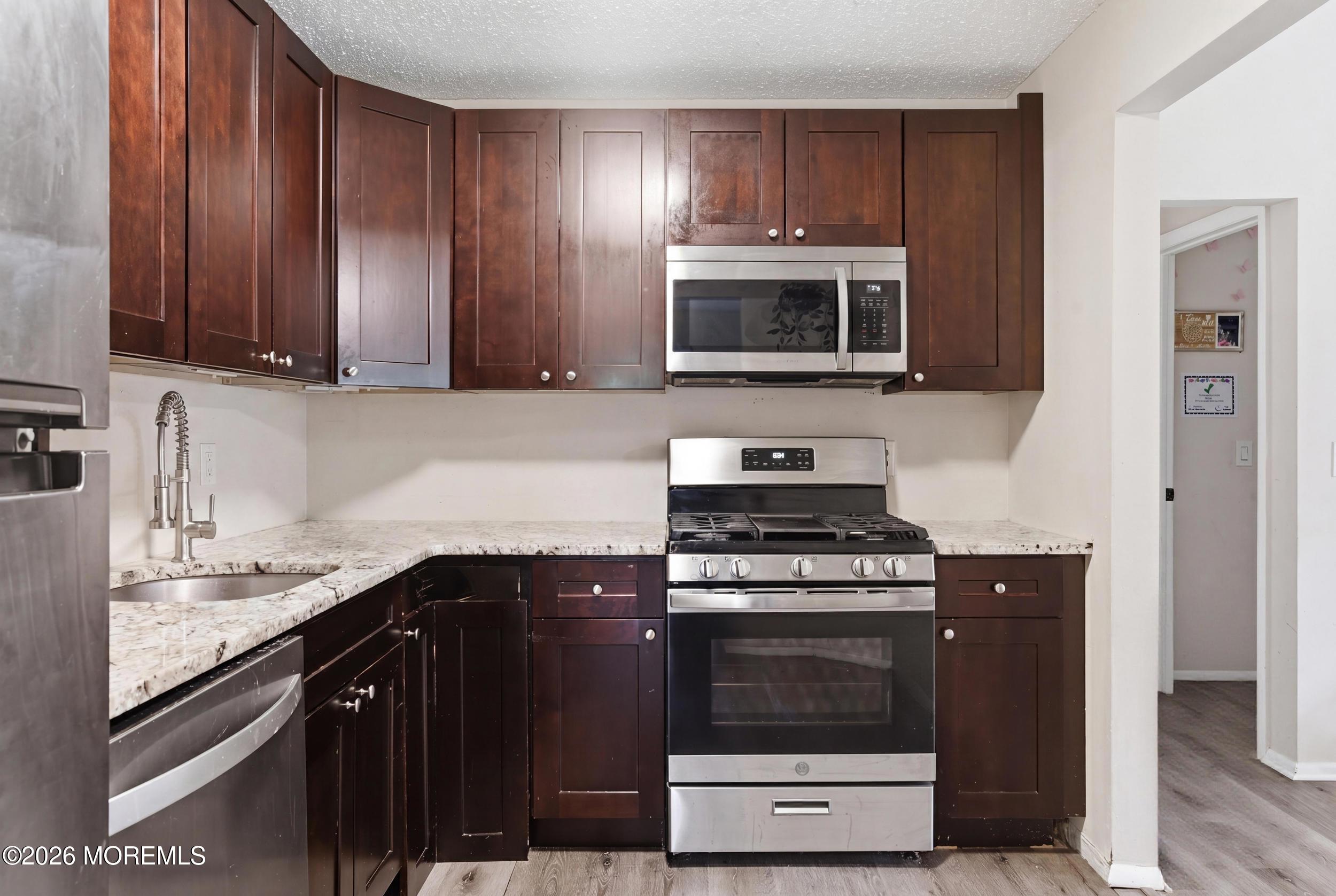 2007 Begonia Court Jackson NJ 08527