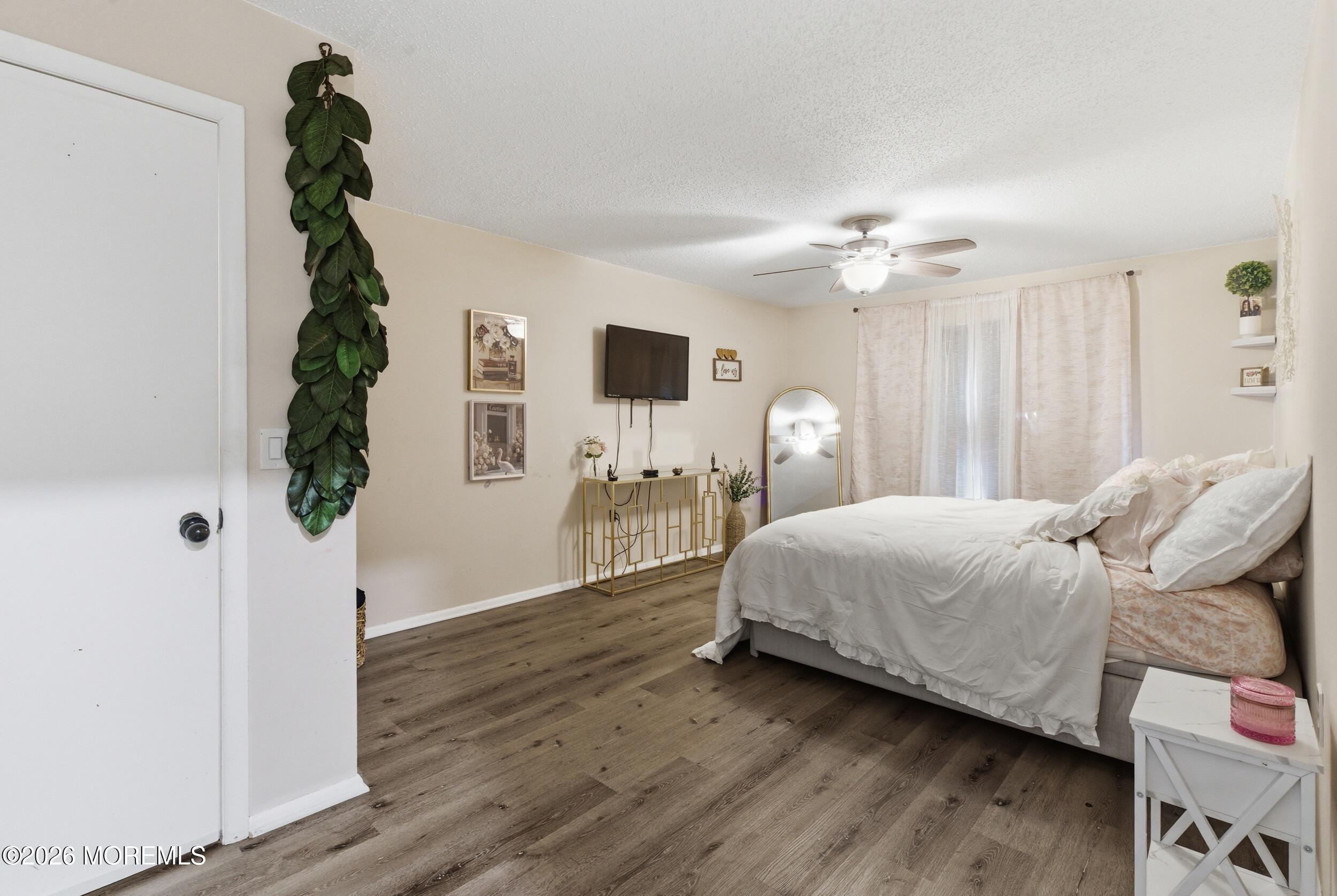 2007 Begonia Court Jackson NJ 08527