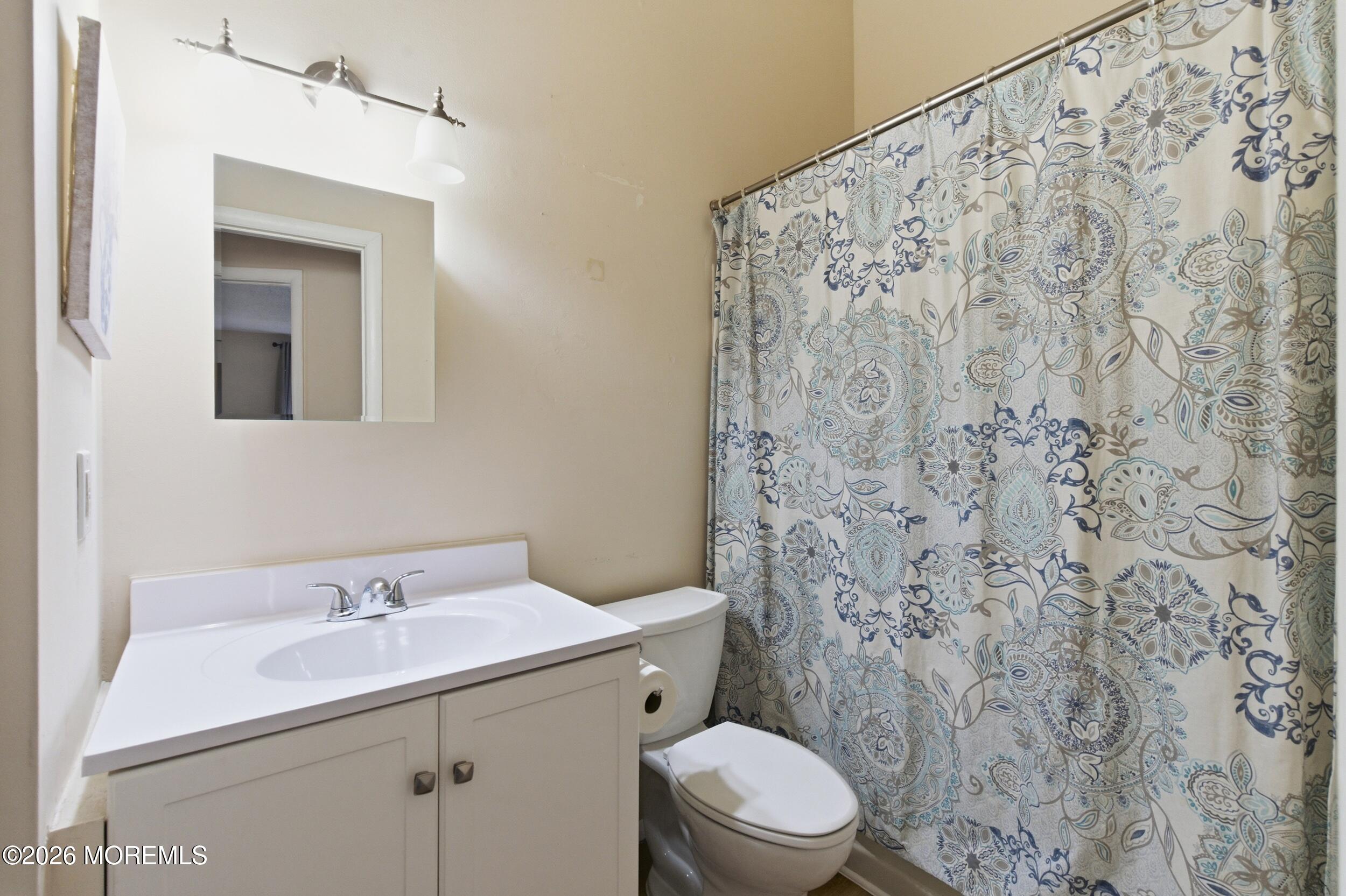 2007 Begonia Court Jackson NJ 08527