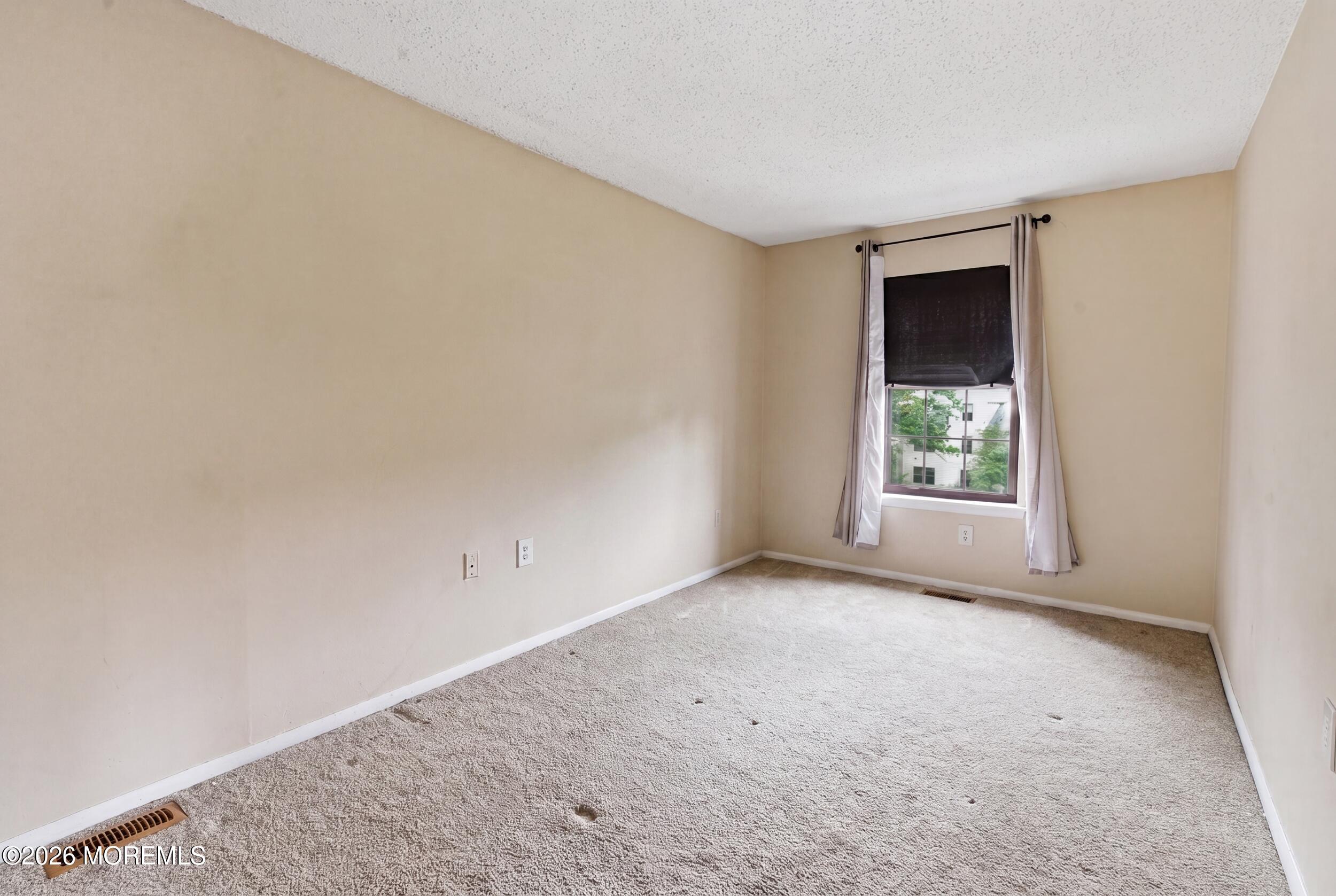 2007 Begonia Court Jackson NJ 08527