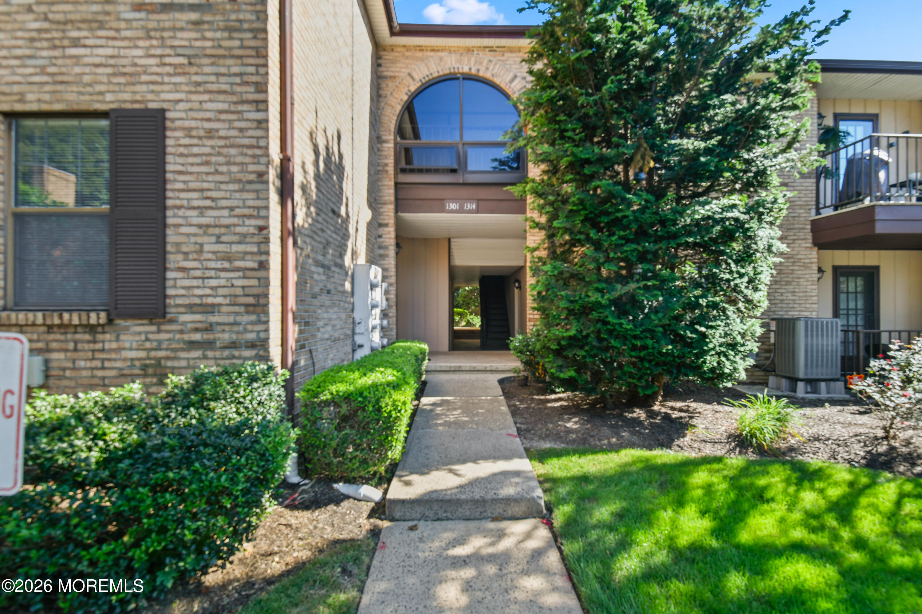 1301 Wellington Place Aberdeen NJ 07747