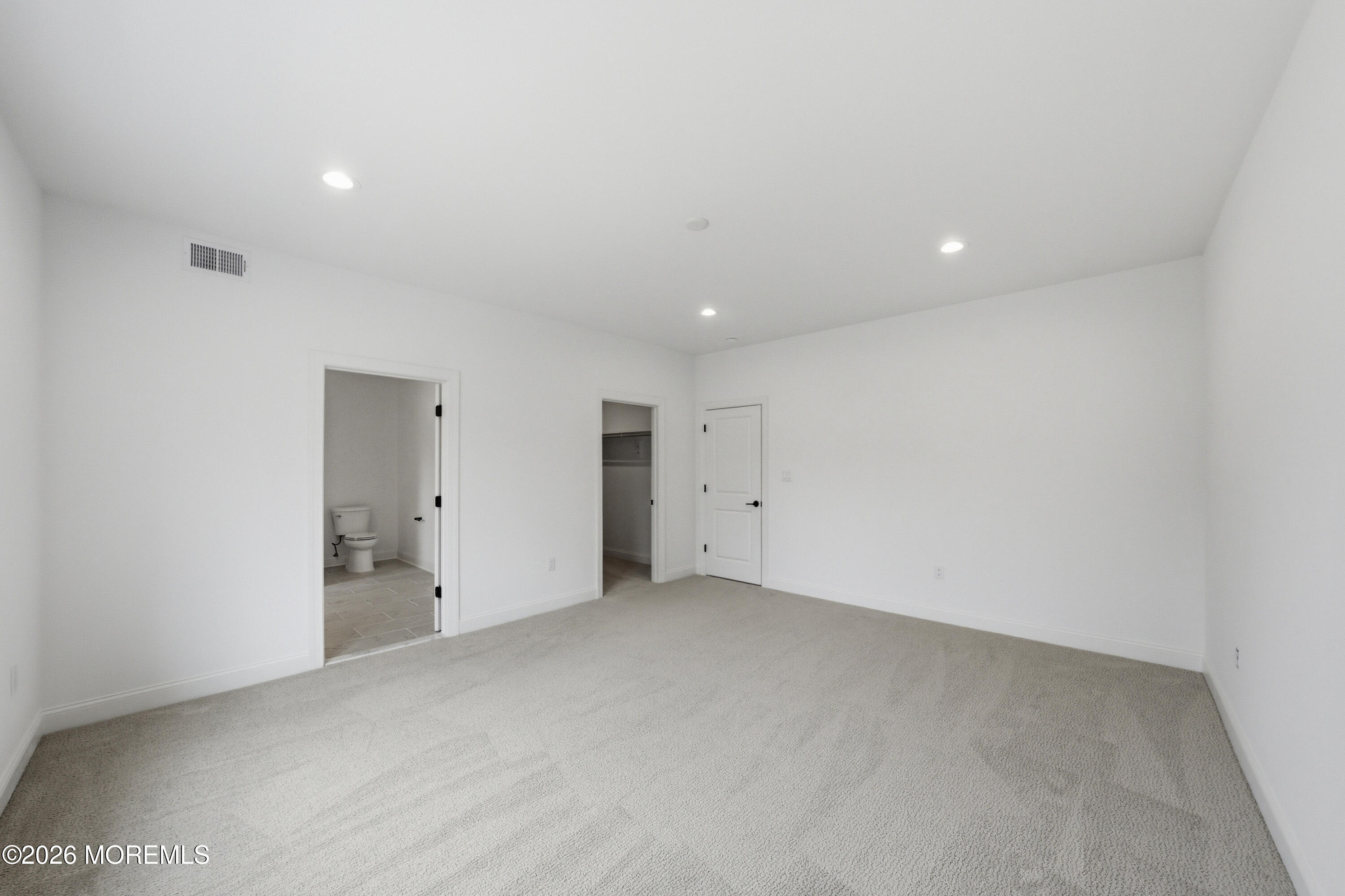 22 Remington Court Farmingdale NJ 07727
