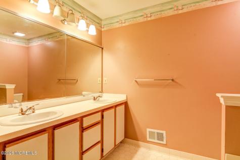 204 Muskflower Court Toms River NJ 08753