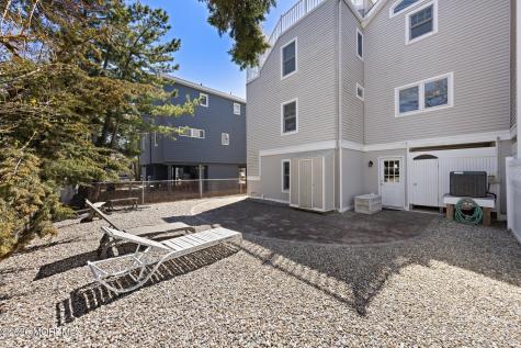 13 E 41st Street Long Beach Twp NJ 08008