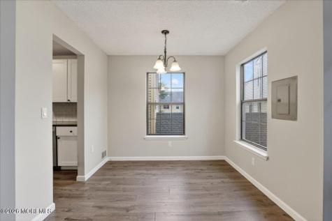 109 Larkspur Lane Jackson NJ 08527