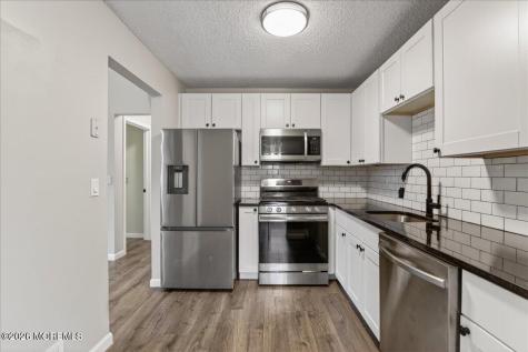 109 Larkspur Lane Jackson NJ 08527