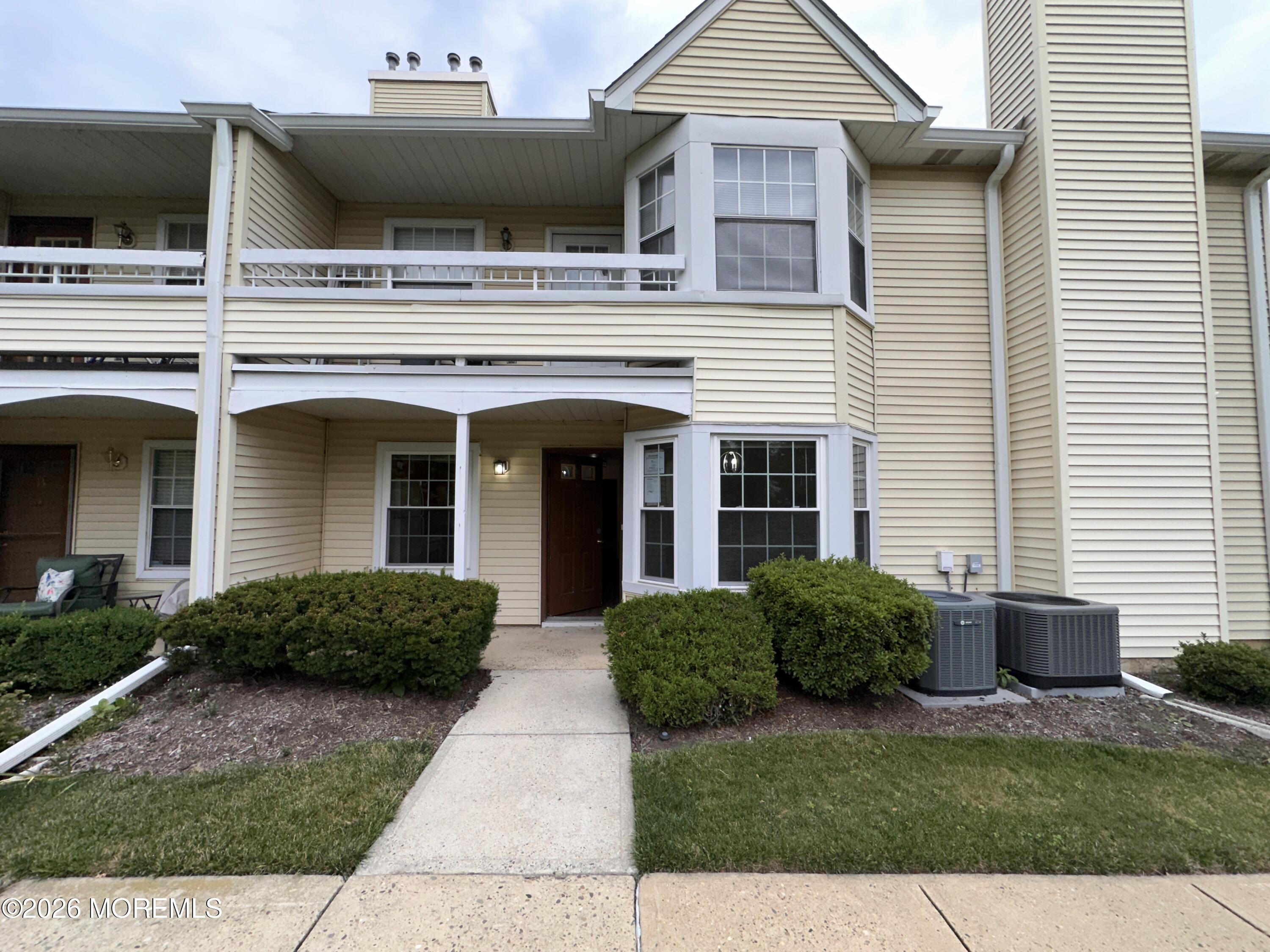 16 Fryer Court Hightstown NJ 08520