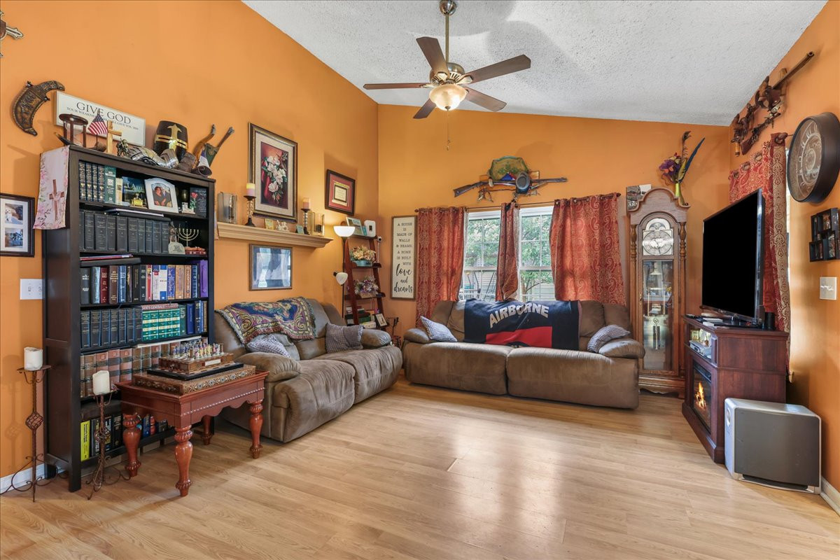 607 Bluebell Dr Drive Jackson NJ 08527