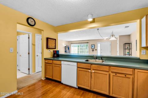 28 Madison Court Tinton Falls NJ 07712
