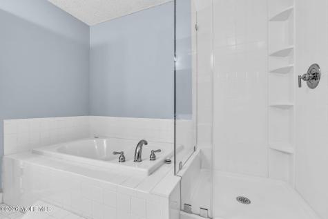 28 Madison Court Tinton Falls NJ 07712