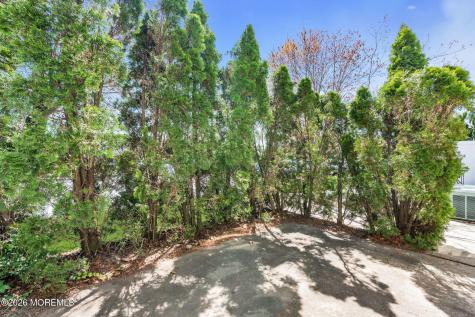 28 Madison Court Tinton Falls NJ 07712