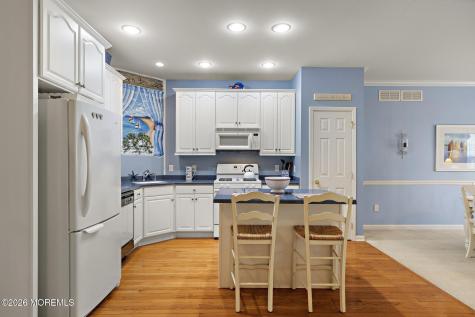 56 Ocean Breeze Court Manahawkin NJ 08050