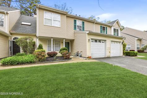 623 Woodbine Lane Lakewood NJ 08701