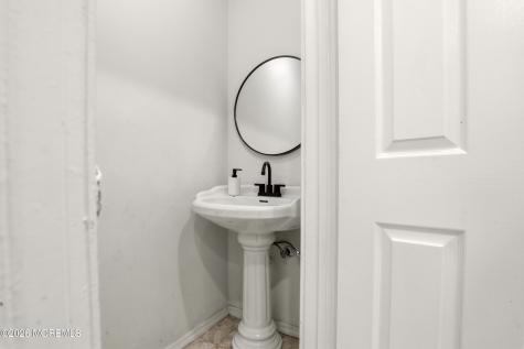 623 Woodbine Lane Lakewood NJ 08701