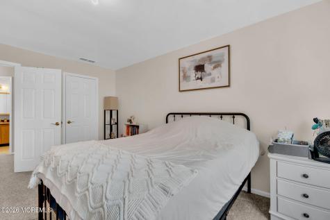 2102 Buckingham Circle Middletown NJ 07748