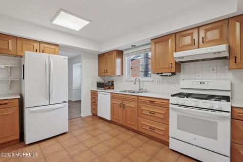 9 Dogwood Court Spring Lake Heights NJ 07762