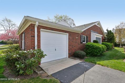 9 Dogwood Court Spring Lake Heights NJ 07762