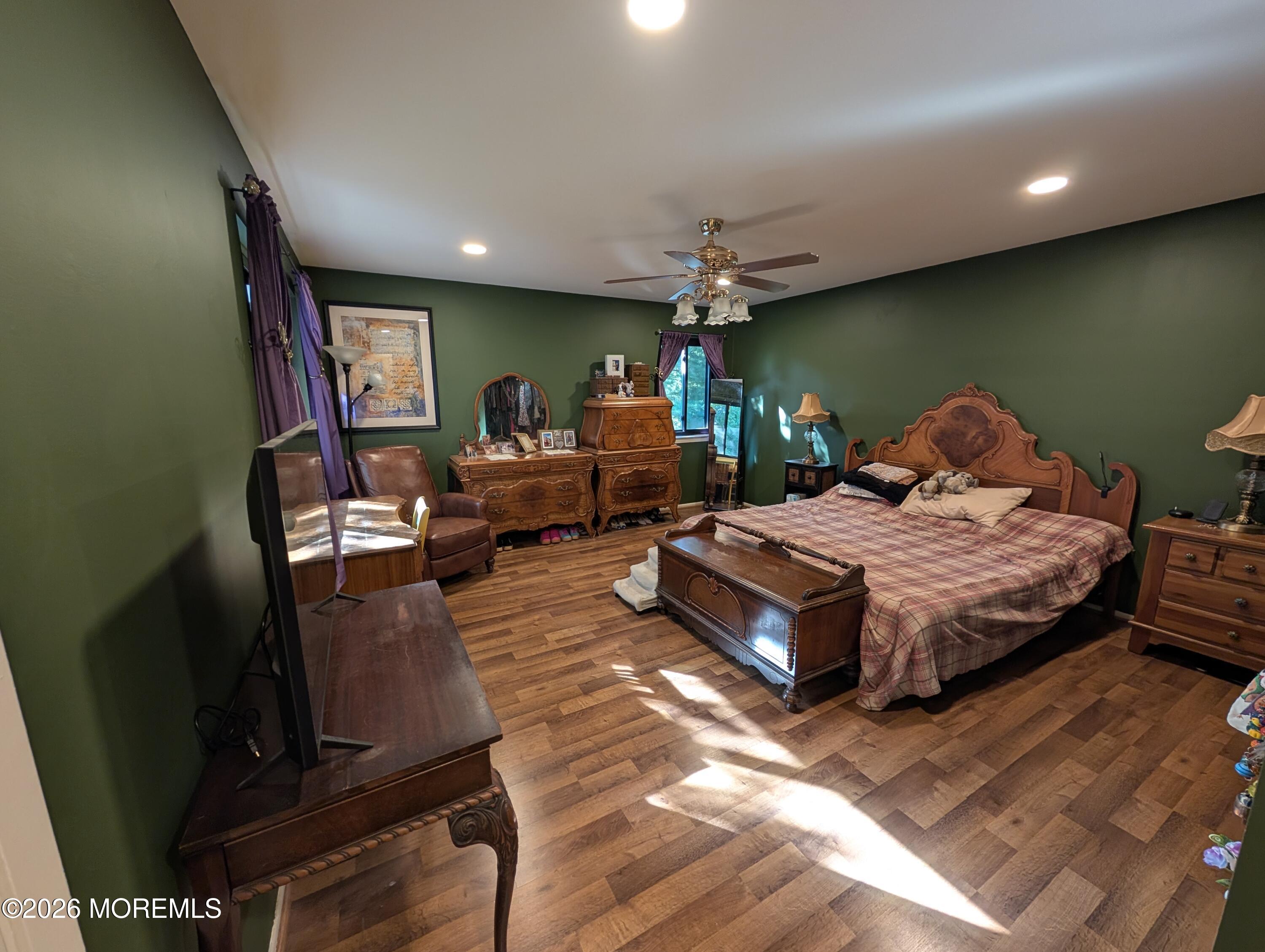 19 Elizabeth Court Tinton Falls NJ 07724