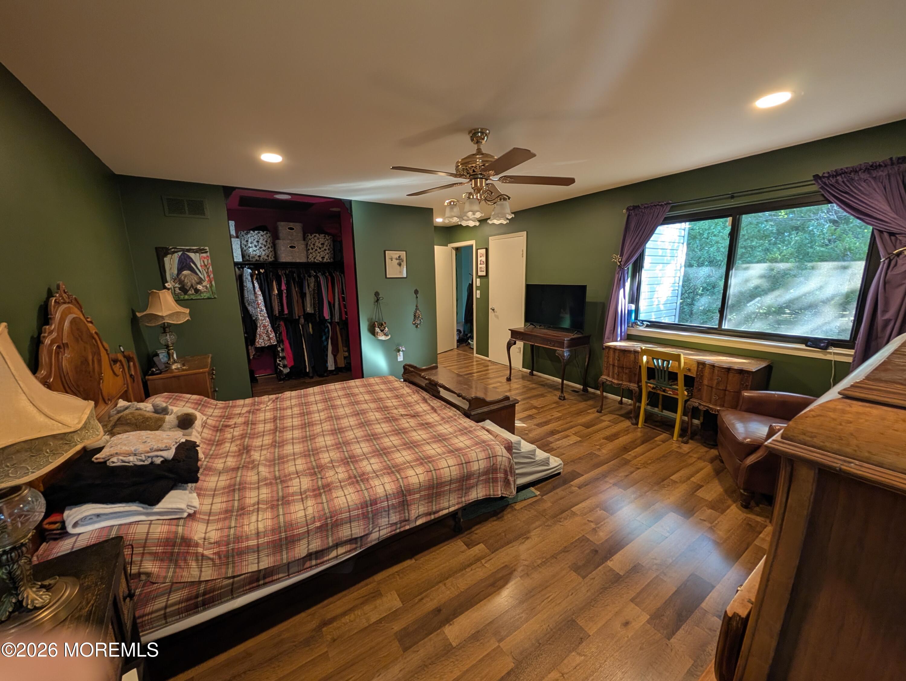 19 Elizabeth Court Tinton Falls NJ 07724