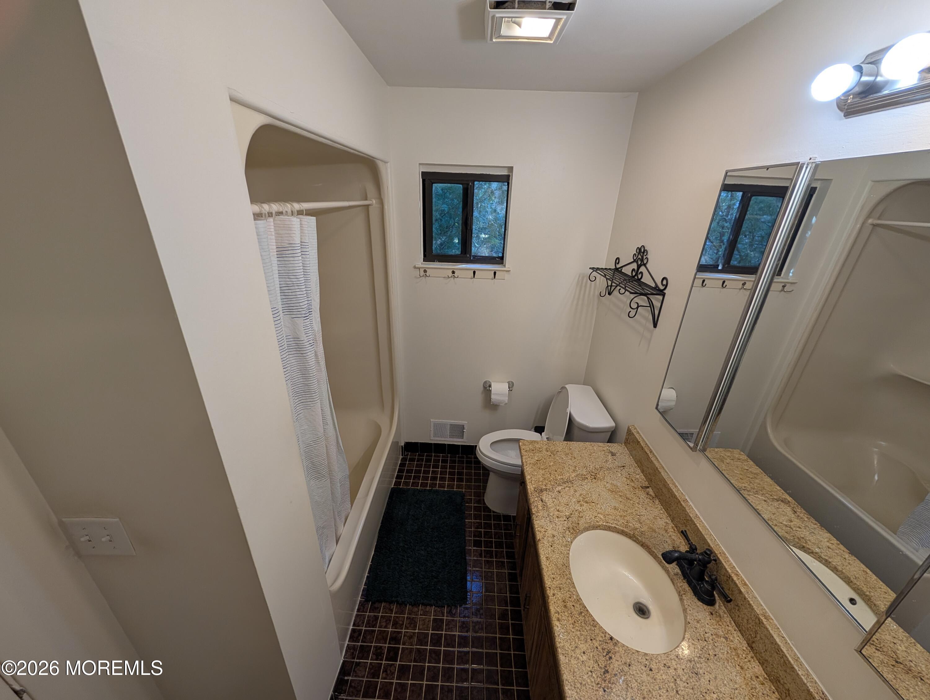 19 Elizabeth Court Tinton Falls NJ 07724