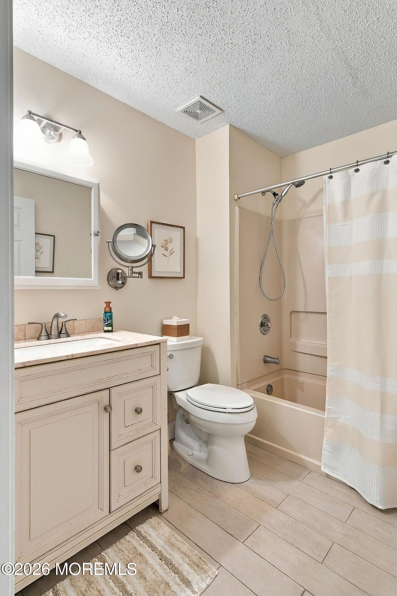 3 Nashville Court Tinton Falls NJ 07712