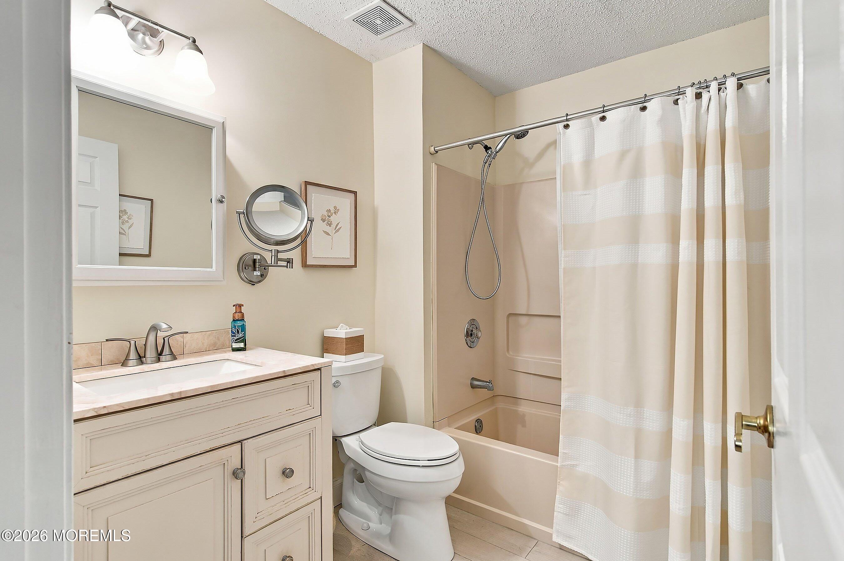 3 Nashville Court Tinton Falls NJ 07712