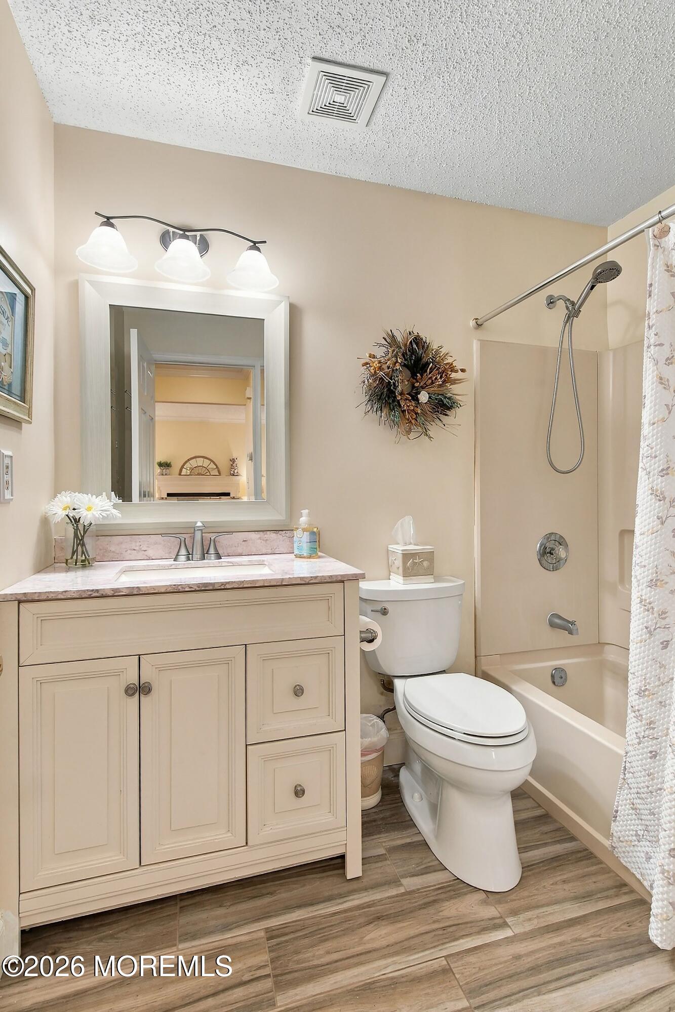3 Nashville Court Tinton Falls NJ 07712
