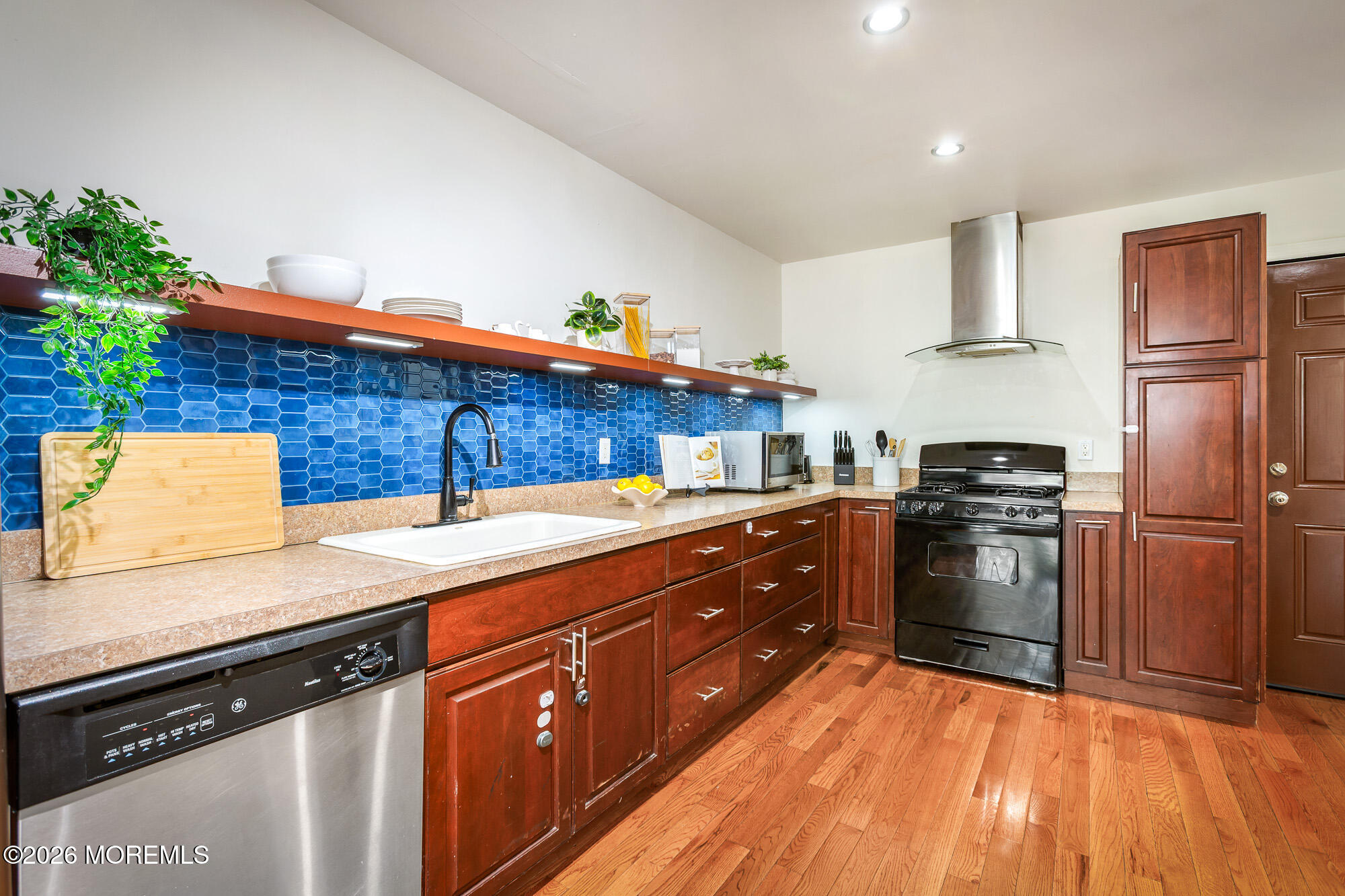 43 Chestnut Way Manalapan NJ 07726