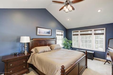 129 Ironwood Court Middletown NJ 07748