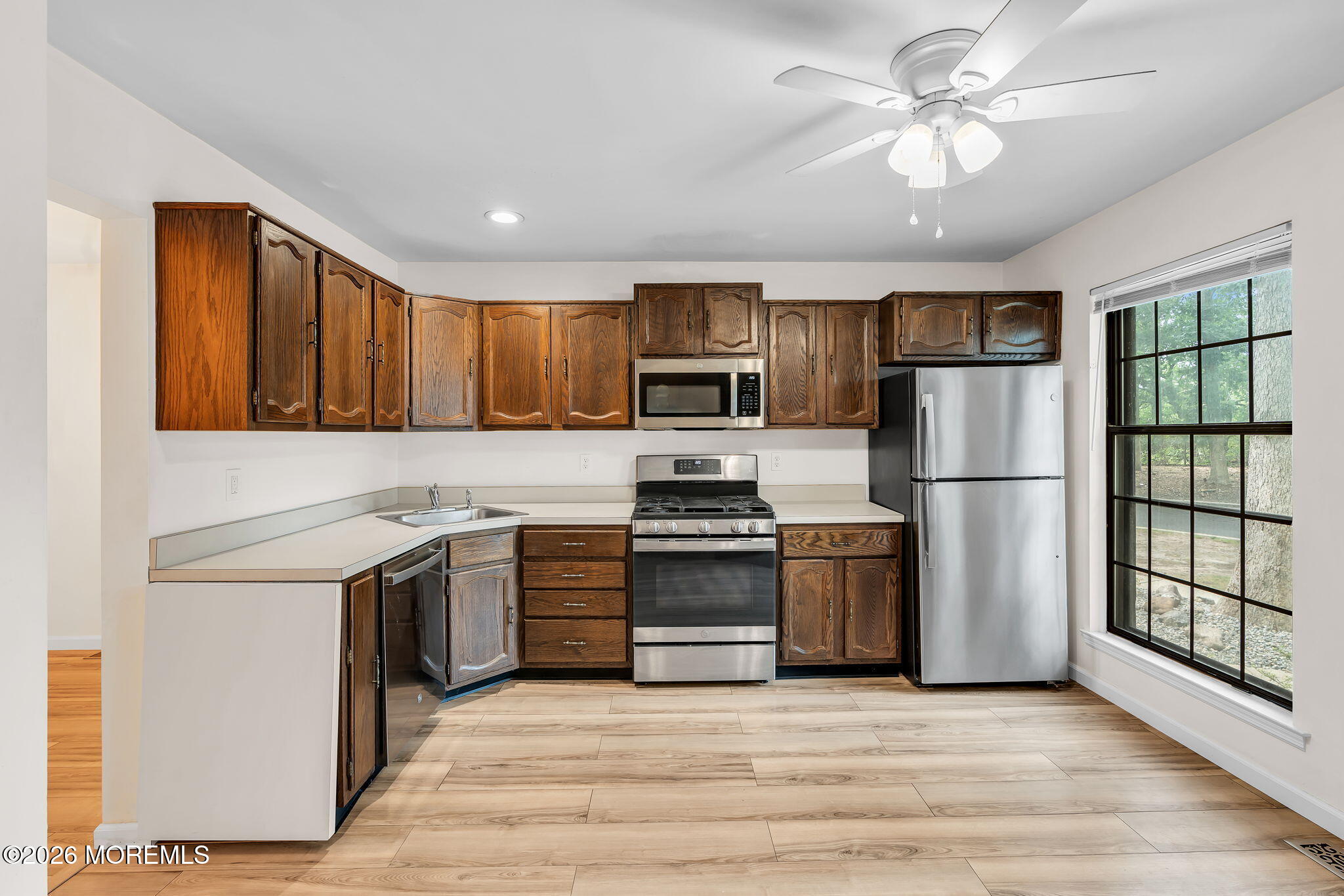 604 Bent Trail Toms River NJ 08753
