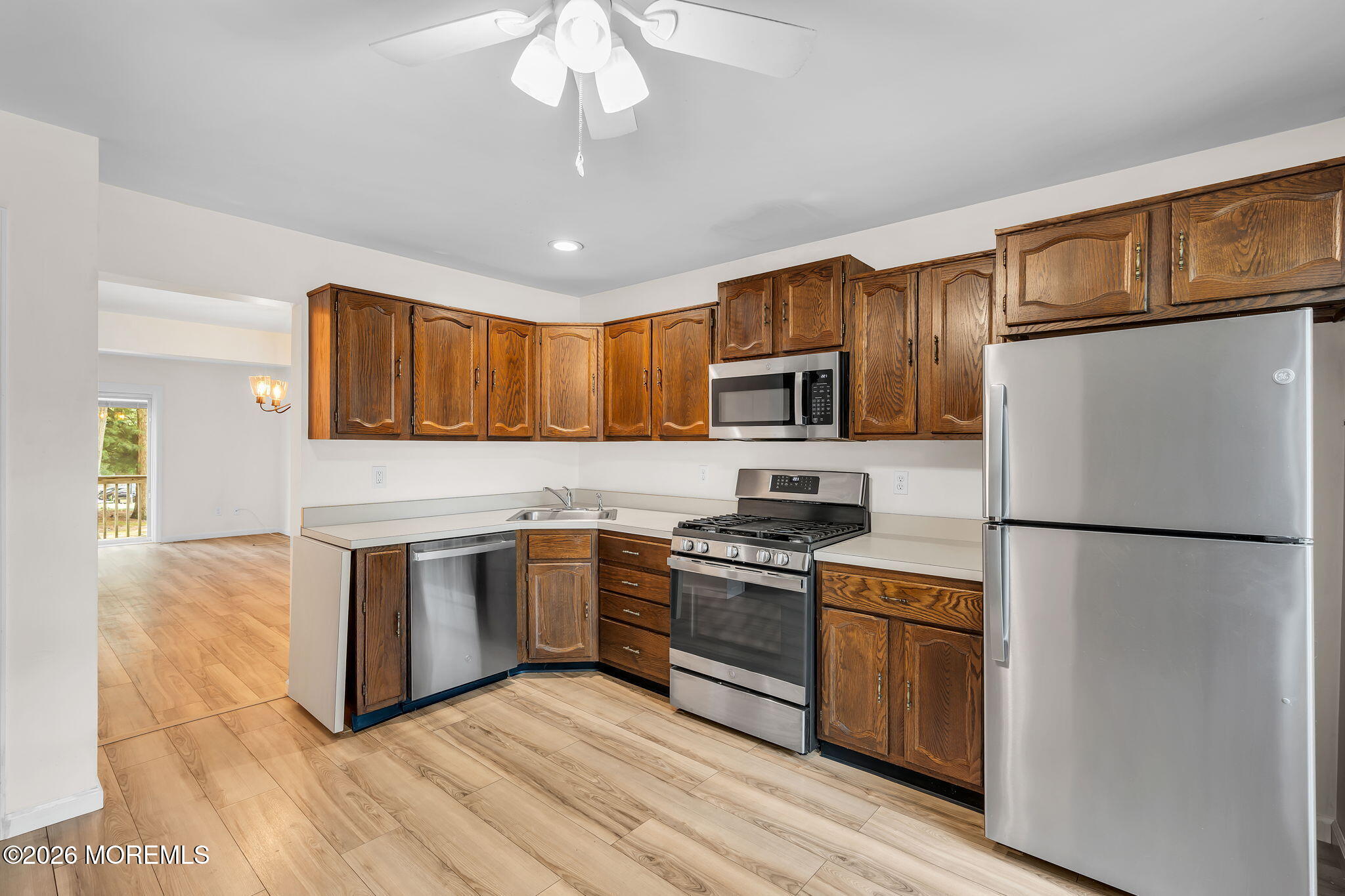 604 Bent Trail Toms River NJ 08753