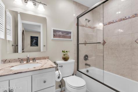 16 Vassar Place Morganville NJ 07751
