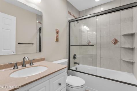 16 Vassar Place Morganville NJ 07751