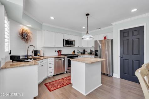 172 Impatiens Court Toms River NJ 08753