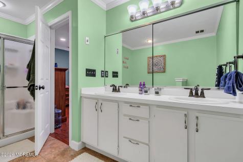 172 Impatiens Court Toms River NJ 08753