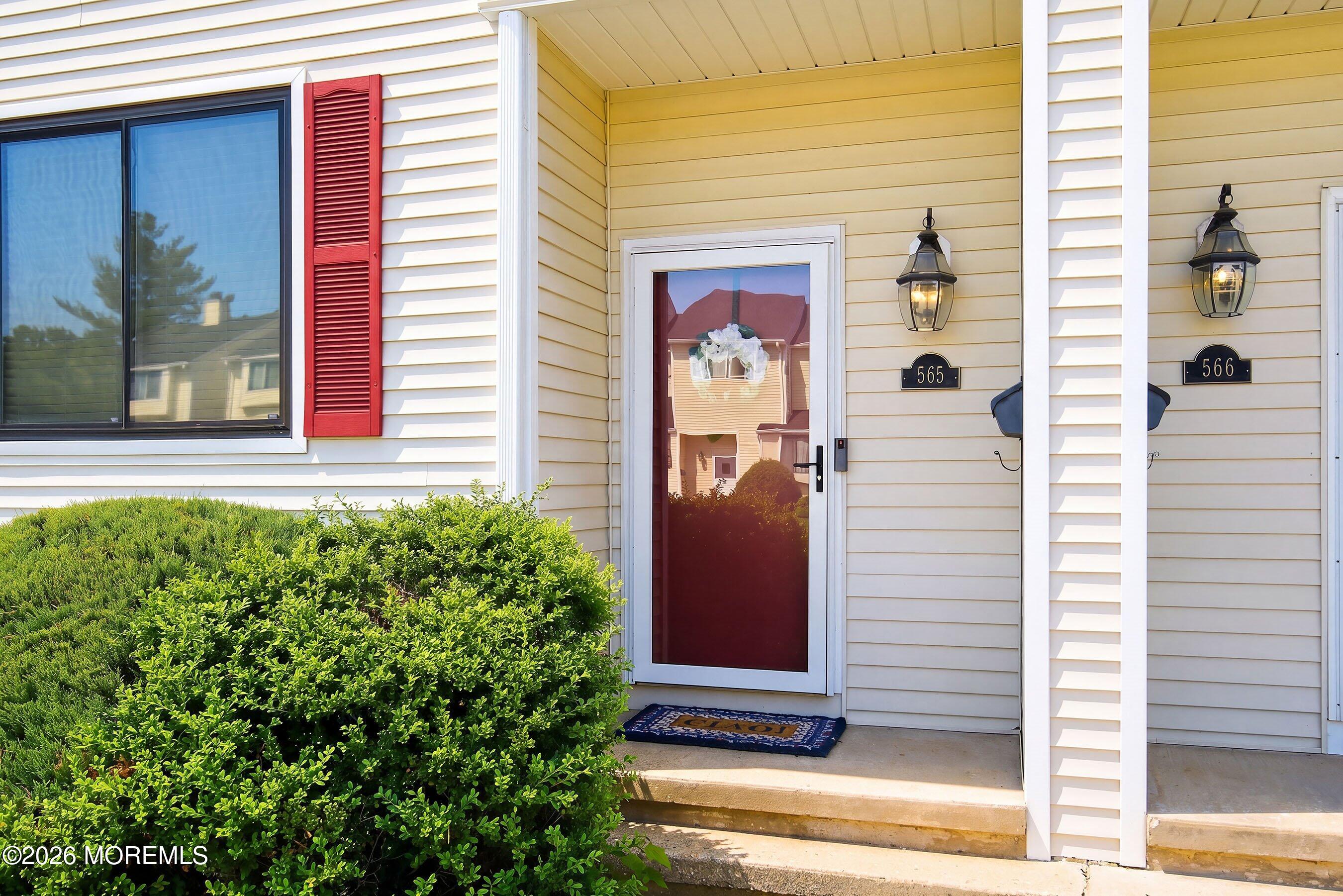 565 Clubhouse Drive Middletown NJ 07748