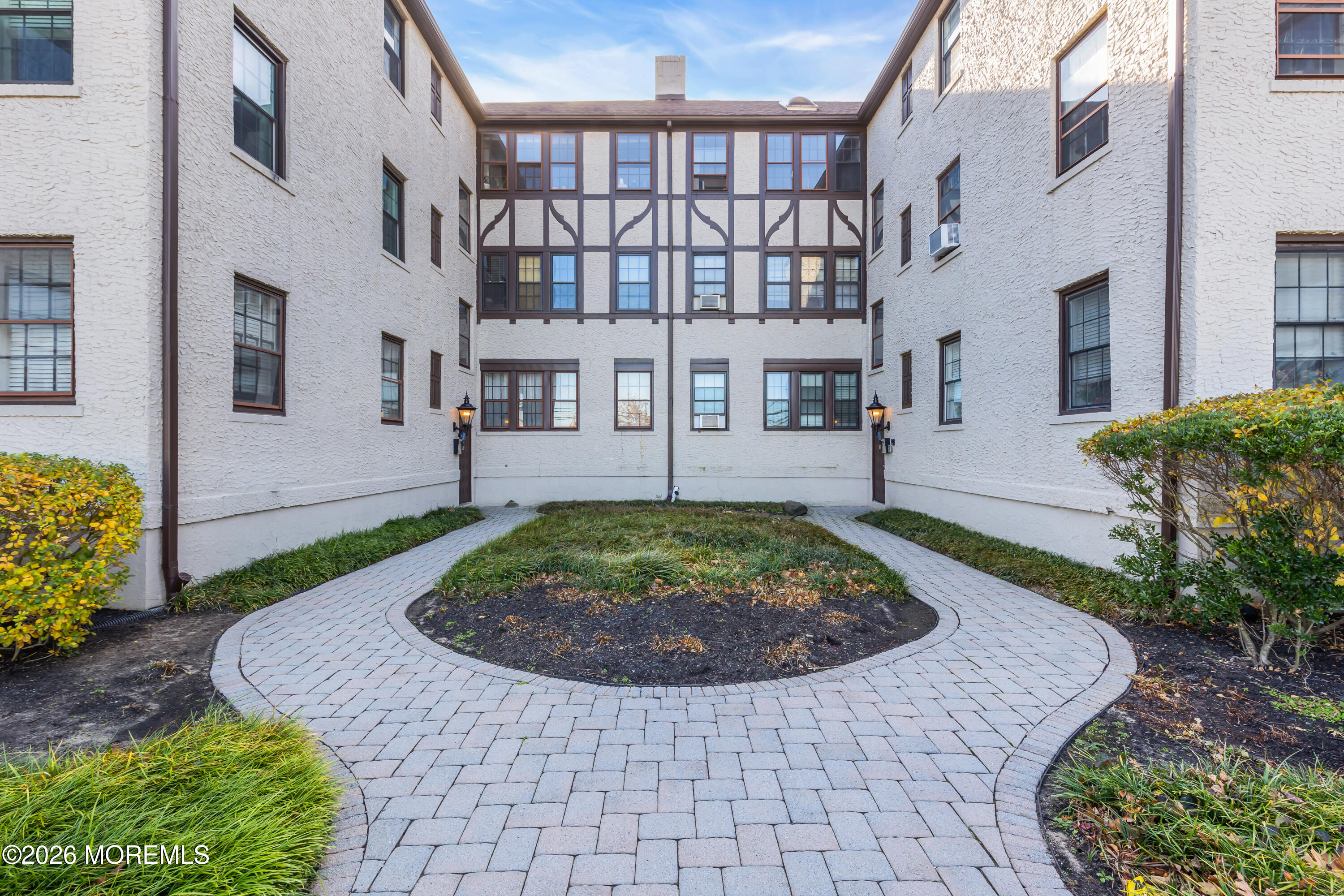 17 Leroy Place Red Bank NJ 07701