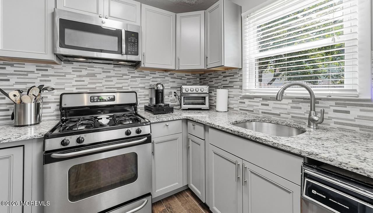 60 Hickory Court Jamesburg NJ 08831