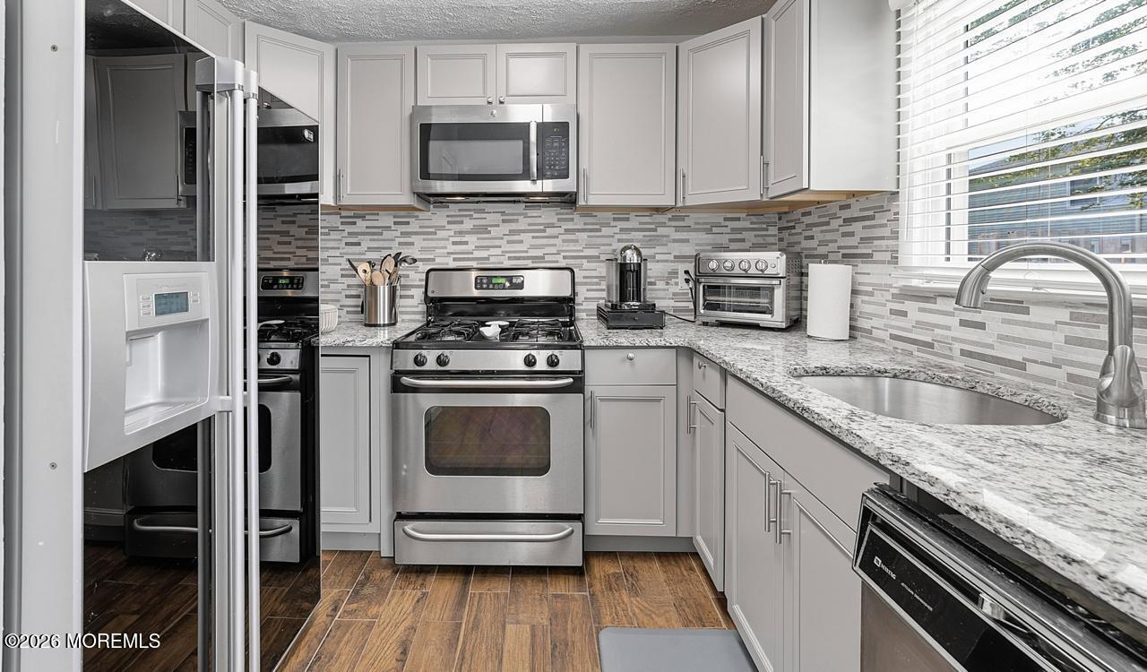 60 Hickory Court Jamesburg NJ 08831