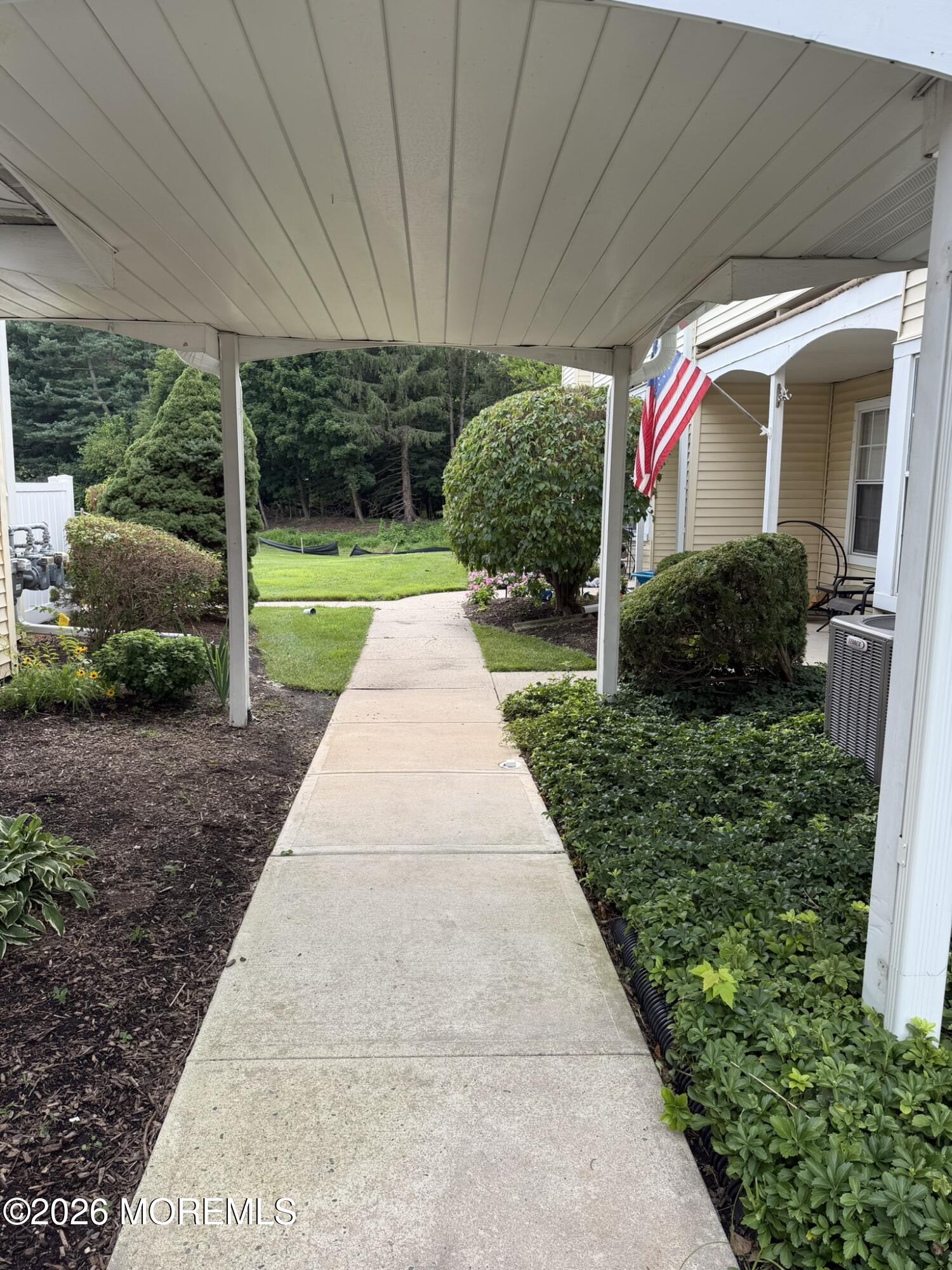 30 Mill Run W Hightstown NJ 08520