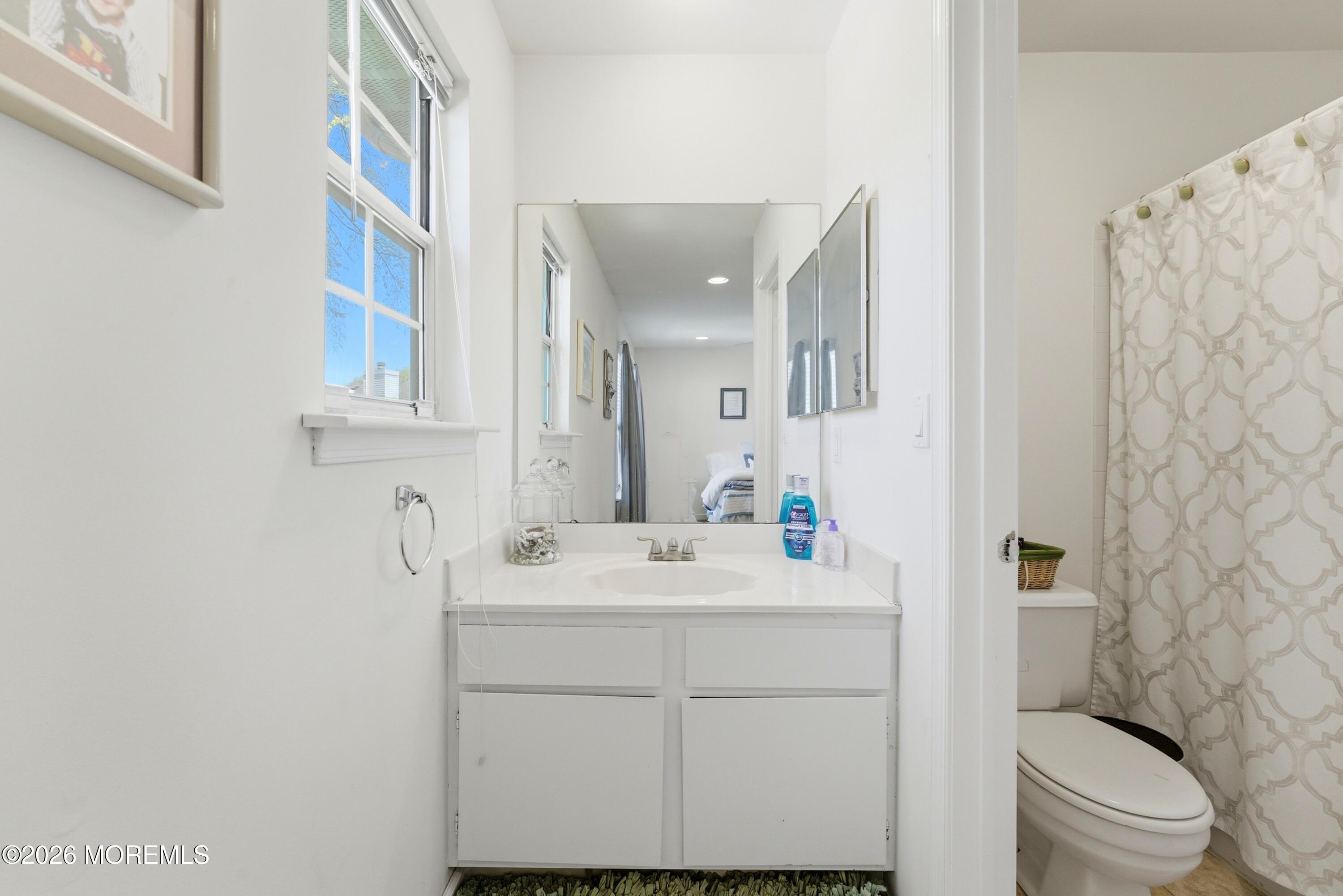 26 Alameda Court Eatontown NJ 07724
