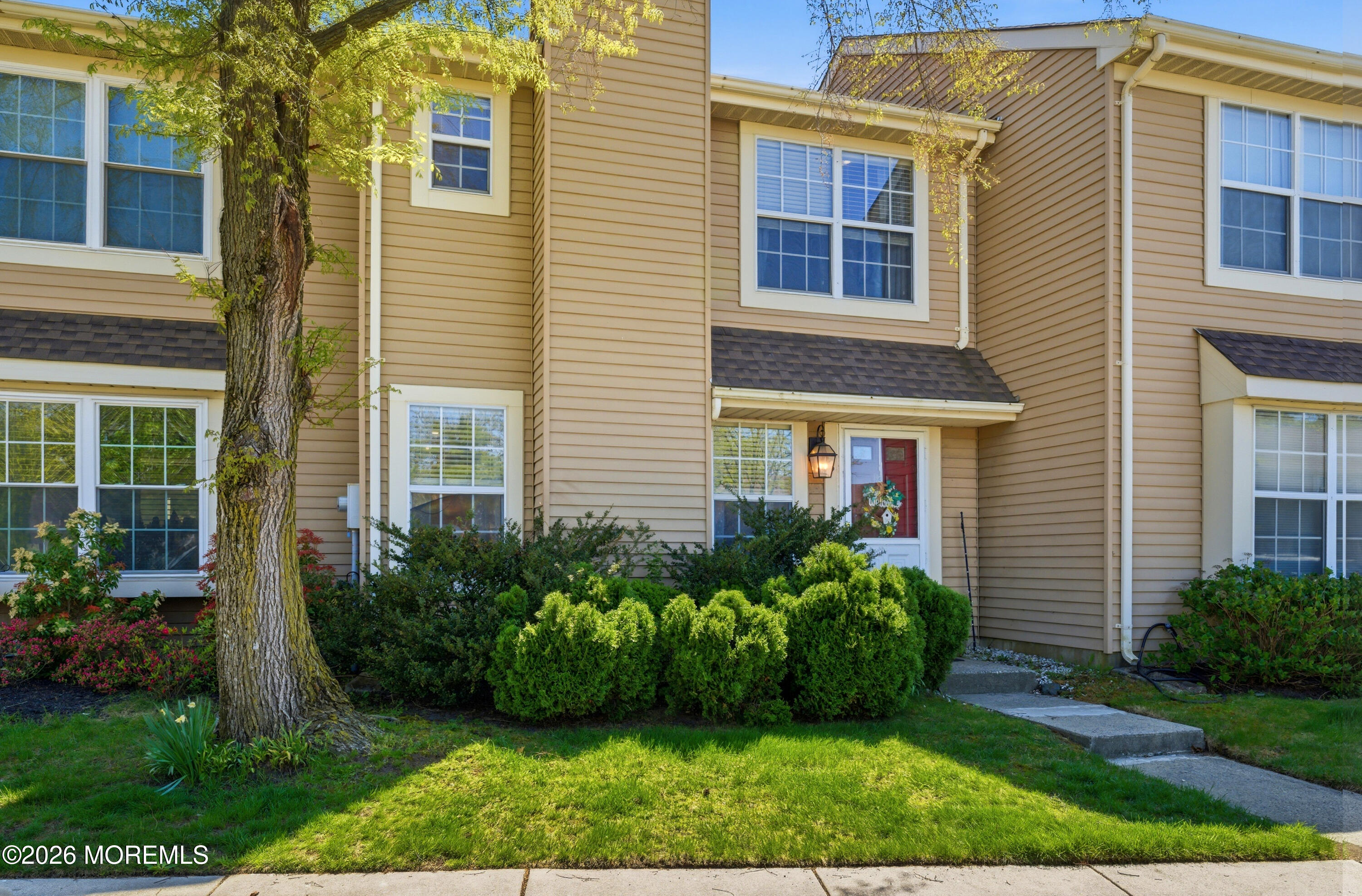 26 Alameda Court Eatontown NJ 07724