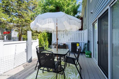 305 Beach Plum Court Tuckerton NJ 08087